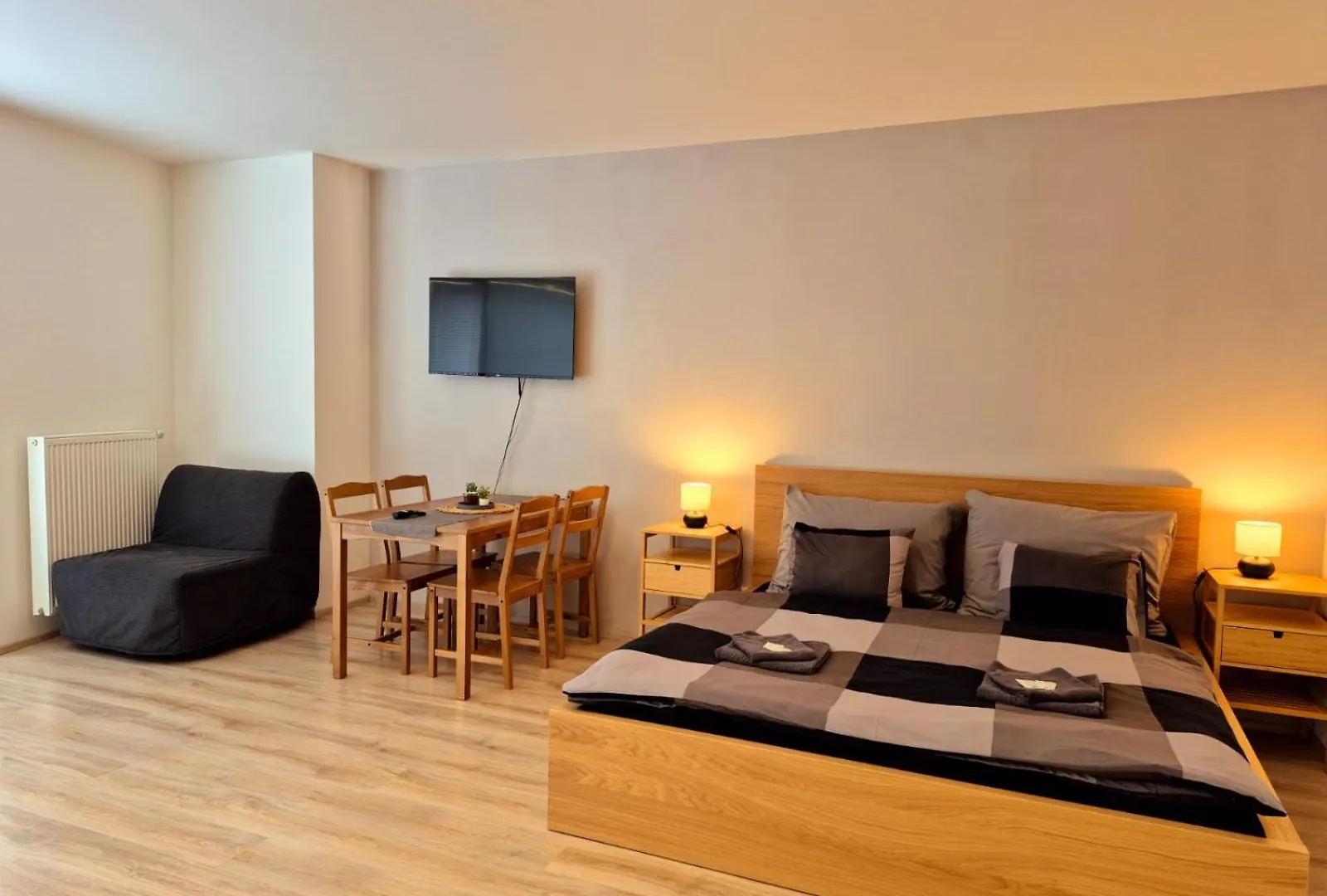 City Center Apartments - Industry Brno Komarov