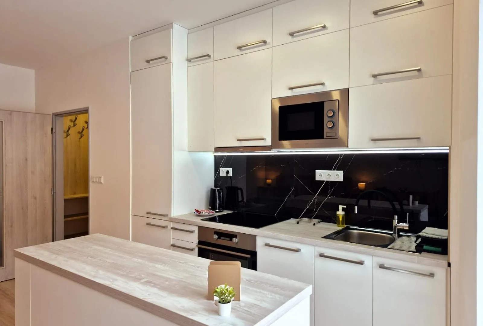 City Center Apartments - Industry Brno Komarov